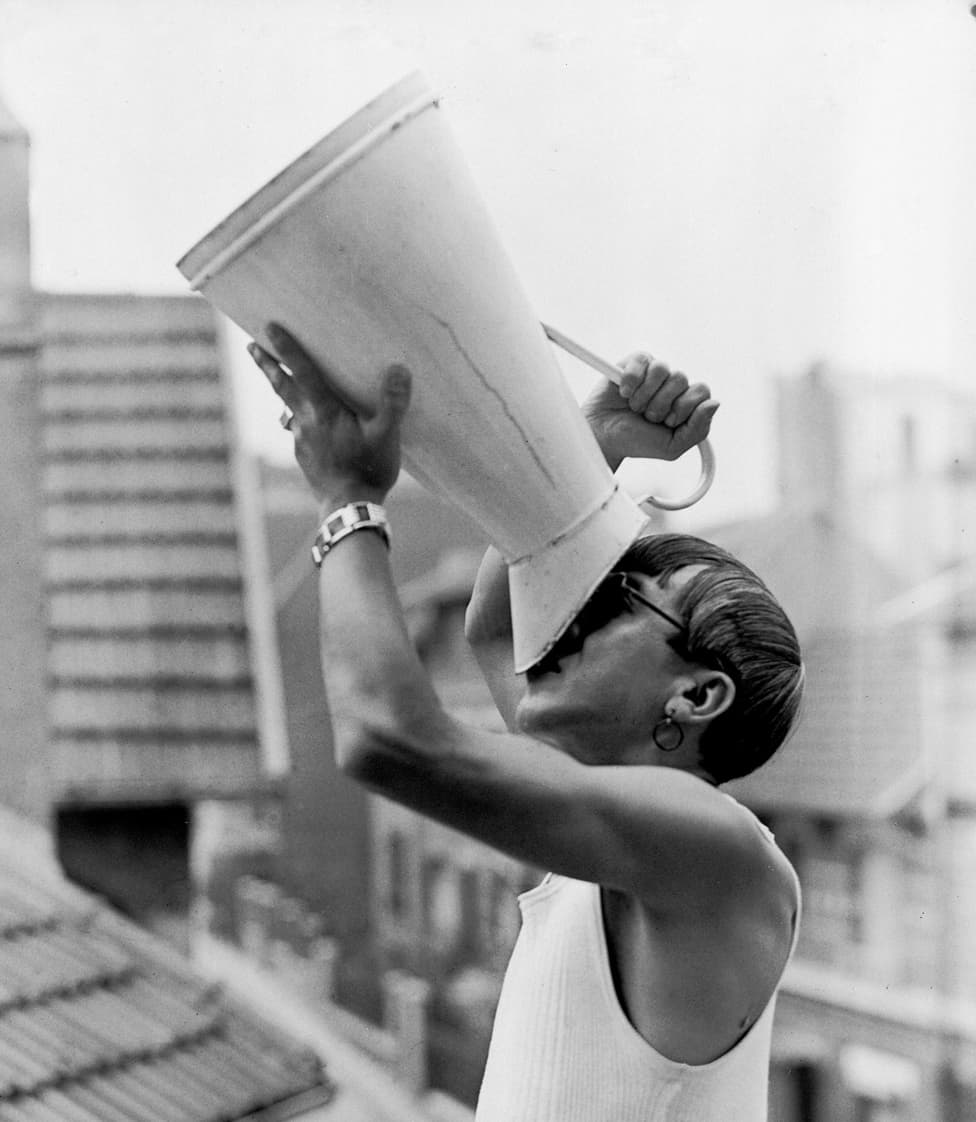image de gauche