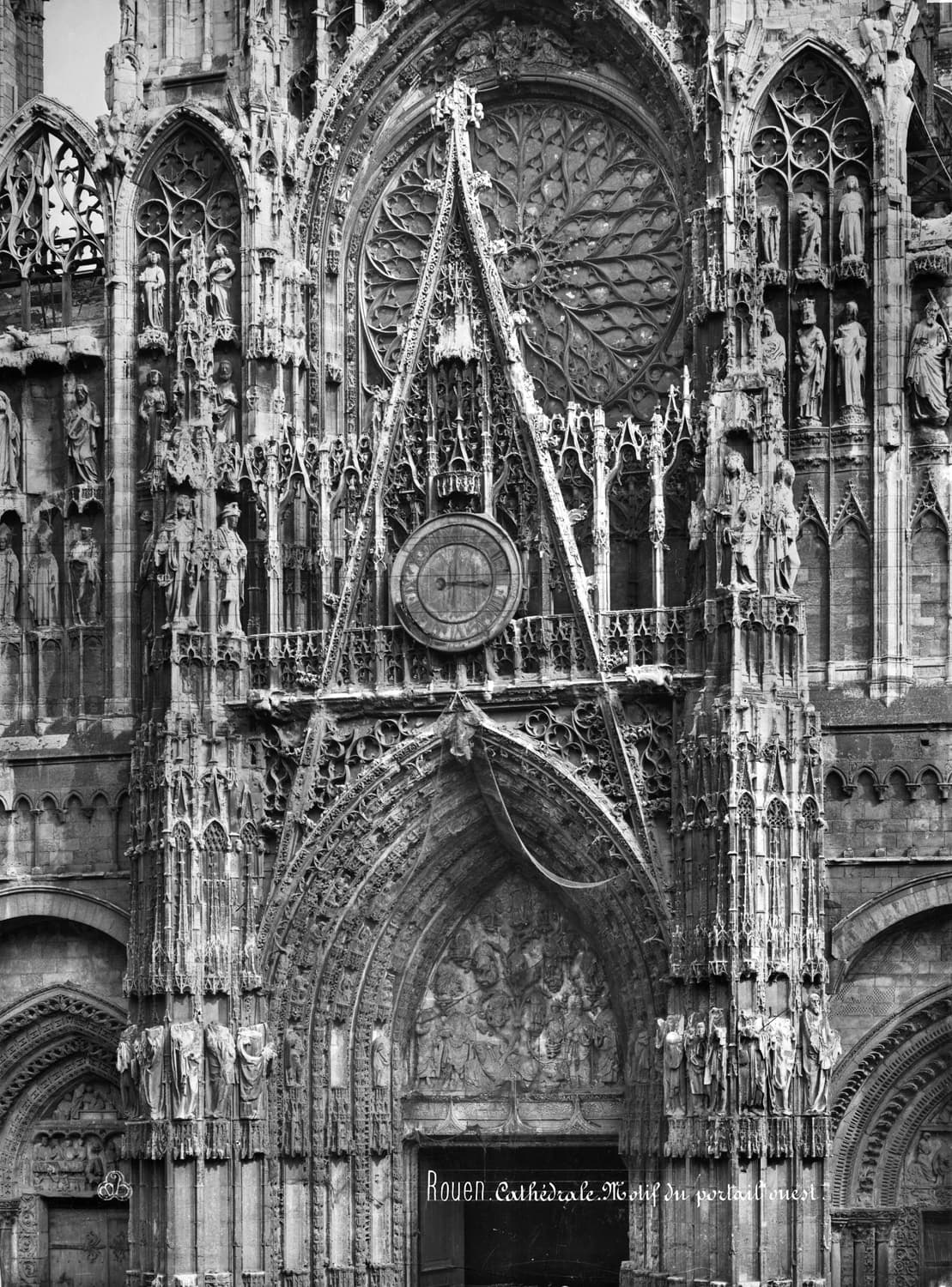 image de droite chevauchant celle de gauche